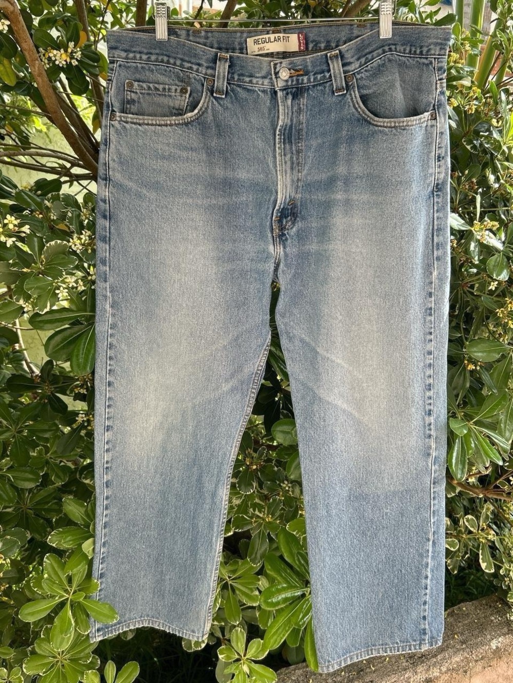 Vintage 2009 Levi’s 505 Regular Fit Jeans 38x27 Medium Wash Straight Denim